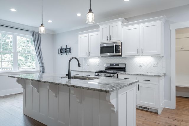 252 Goose Creek Circle, Soddy Daisy, TN 37379