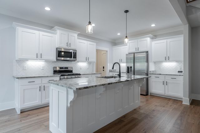 252 Goose Creek Circle, Soddy Daisy, TN 37379