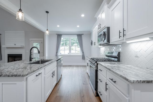 252 Goose Creek Circle, Soddy Daisy, TN 37379