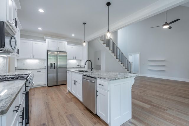 252 Goose Creek Circle, Soddy Daisy, TN 37379