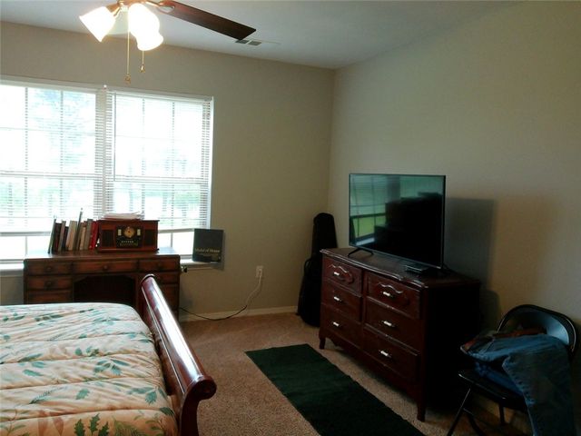 68 Kinder Loop, Russellville, AR 72802