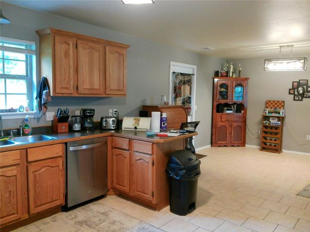 68 Kinder Loop, Russellville, AR 72802