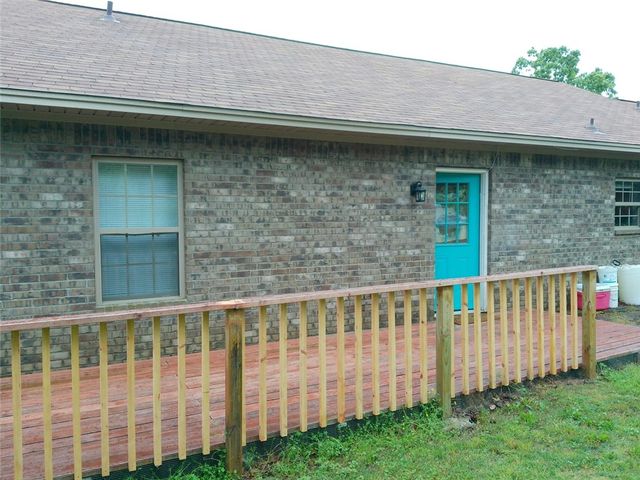 68 Kinder Loop, Russellville, AR 72802