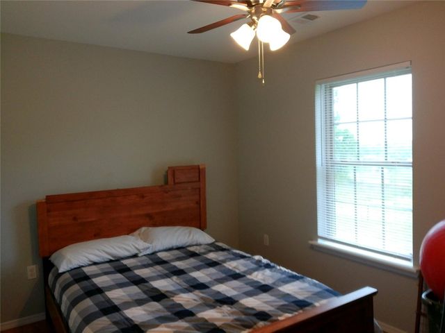 68 Kinder Loop, Russellville, AR 72802