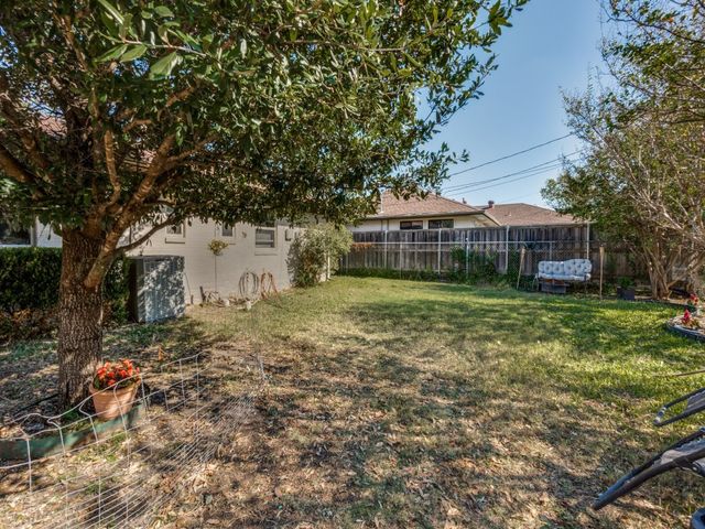 629 Sherwood Drive, Richardson, TX 75080