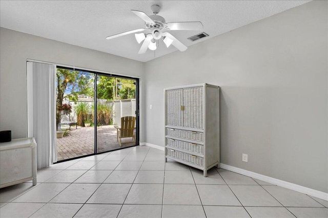 12875 Spinnaker Lane, Wellington, FL 33414