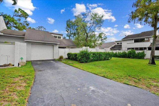 12875 Spinnaker Lane, Wellington, FL 33414