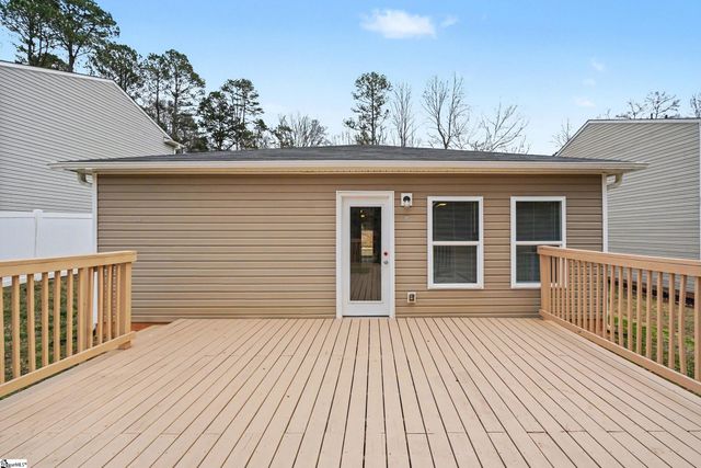 240 Cotton Creek Drive, Spartanburg, SC 29302