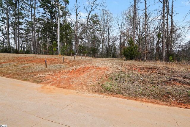 240 Cotton Creek Drive, Spartanburg, SC 29302