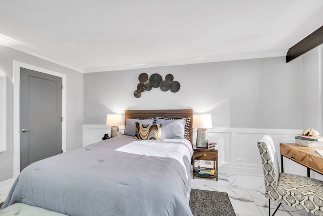 400 E RANDOLPH Street 2225, Chicago, IL 60601