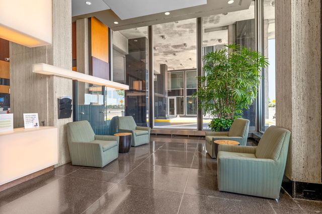 400 E RANDOLPH Street 2225, Chicago, IL 60601