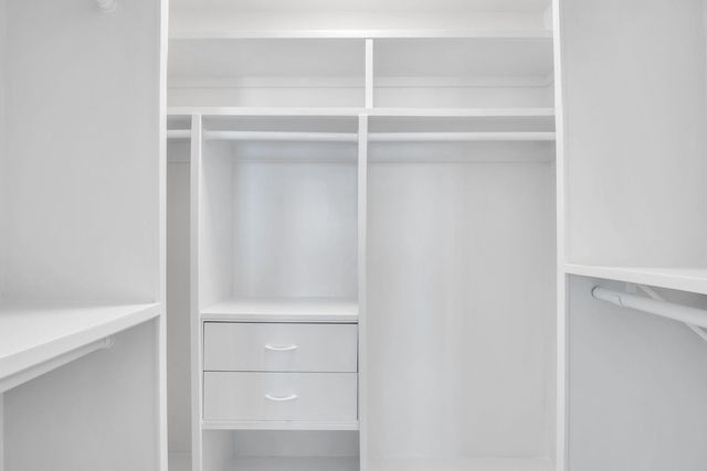 400 E RANDOLPH Street 2225, Chicago, IL 60601