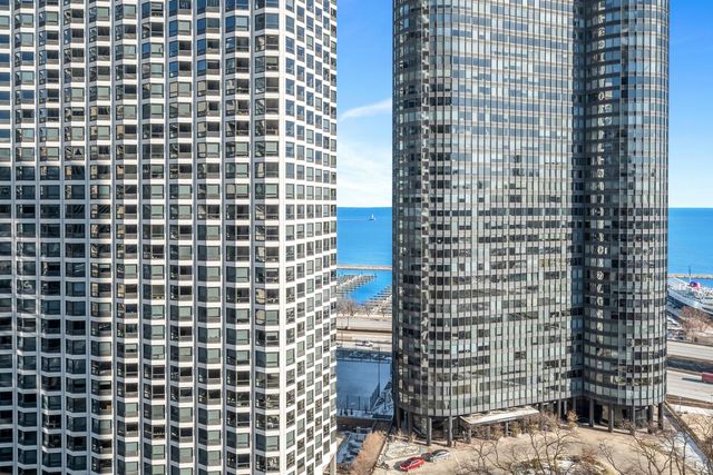 400 E RANDOLPH Street 2225, Chicago, IL 60601