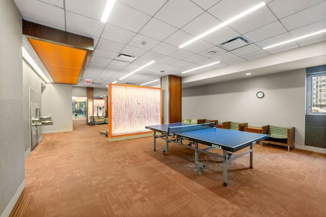 400 E RANDOLPH Street 2225, Chicago, IL 60601