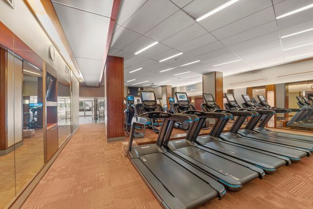 400 E RANDOLPH Street 2225, Chicago, IL 60601