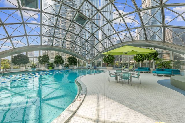 400 E RANDOLPH Street 2225, Chicago, IL 60601