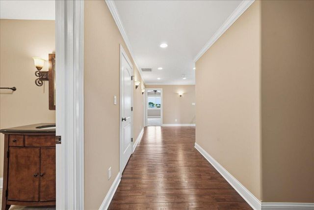 8858 S Doubletree Drive S, Crown Point, IN 46307