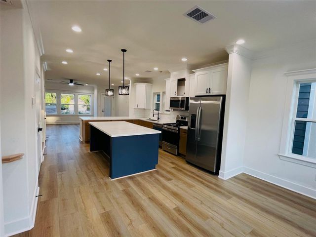 3104 Arlington Street, Houston, TX 77018