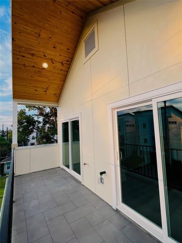 3104 Arlington Street, Houston, TX 77018