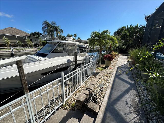 4727 SPINNAKER DRIVE, Bradenton, FL 34208