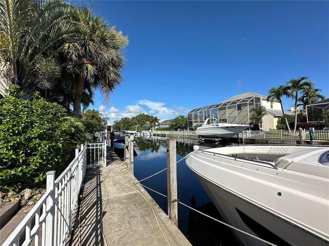4727 SPINNAKER DRIVE, Bradenton, FL 34208