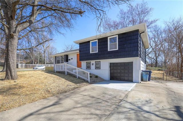 5121 S Cottage Avenue, Independence, MO 64055