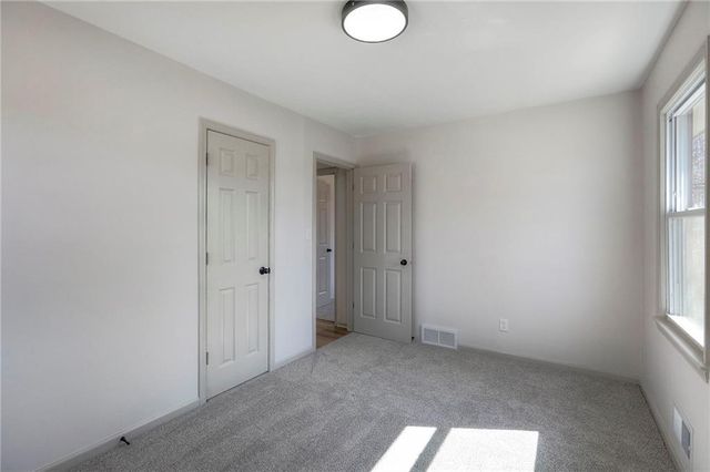 5121 S Cottage Avenue, Independence, MO 64055