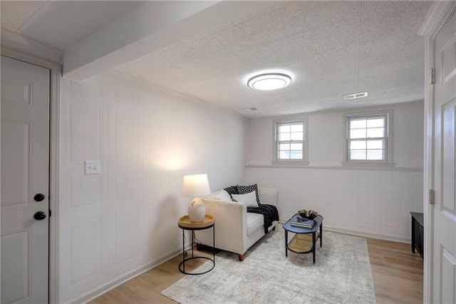 5121 S Cottage Avenue, Independence, MO 64055