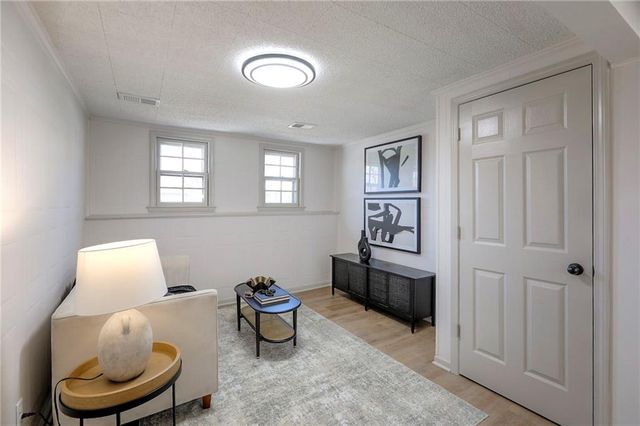 5121 S Cottage Avenue, Independence, MO 64055