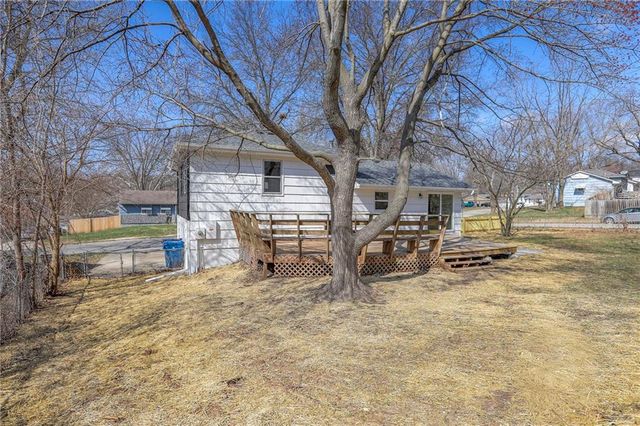 5121 S Cottage Avenue, Independence, MO 64055