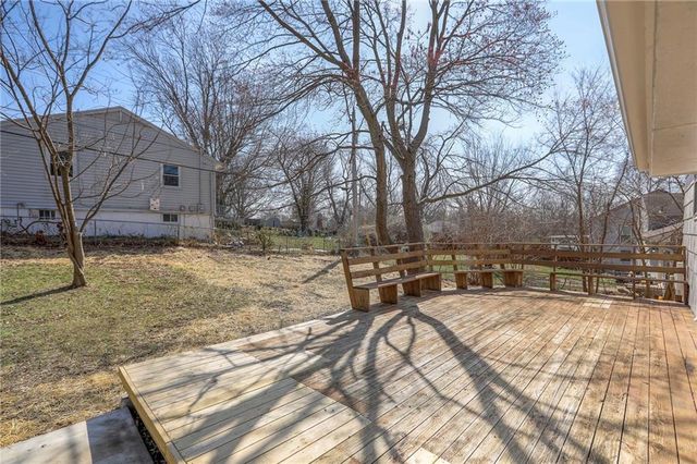 5121 S Cottage Avenue, Independence, MO 64055