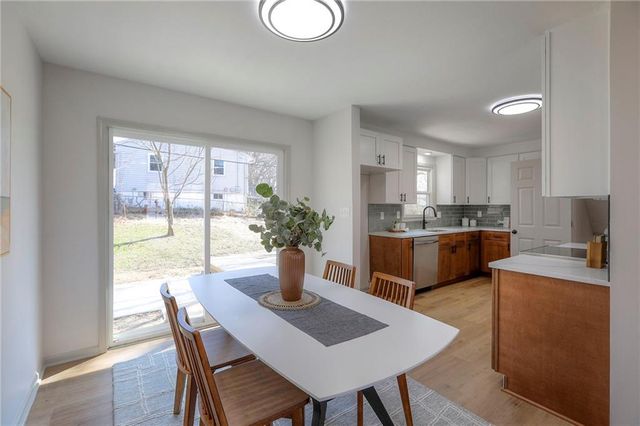 5121 S Cottage Avenue, Independence, MO 64055