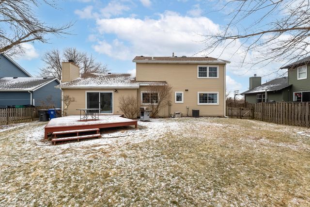 2430 Navajo Drive, Bettendorf, IA 52722