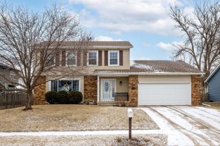 2430 Navajo Drive, Bettendorf, IA 52722