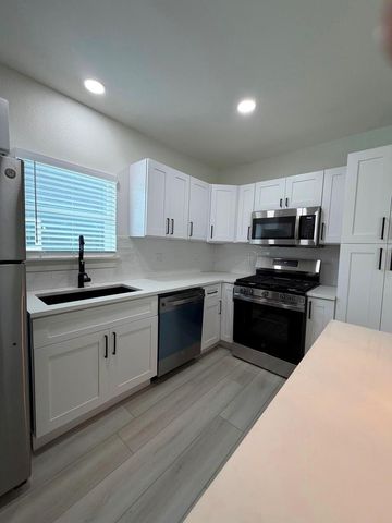 2814 Truxillo Street 2, Houston, TX 77004