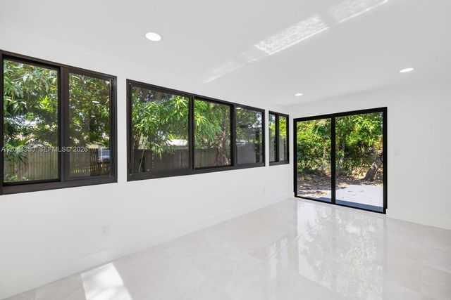 770 NE 160th Street, Miami, FL 33162