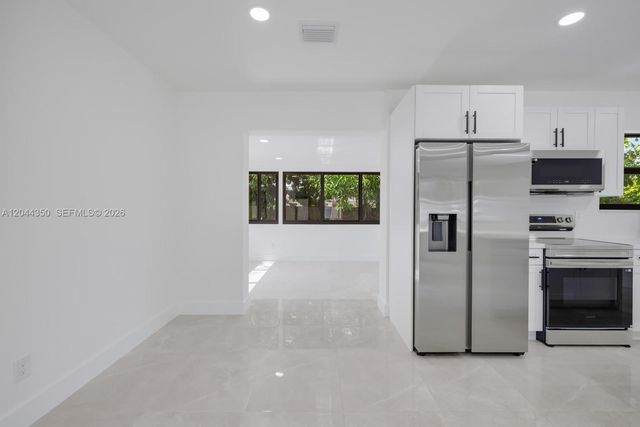 770 NE 160th Street, Miami, FL 33162