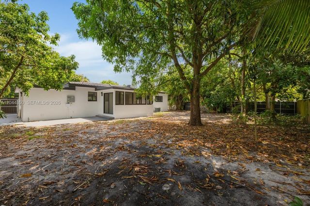 770 NE 160th Street, Miami, FL 33162