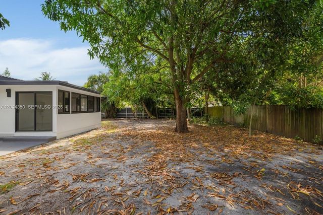770 NE 160th Street, Miami, FL 33162