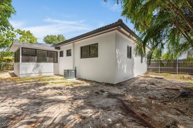 770 NE 160th Street, Miami, FL 33162