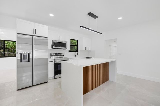 770 NE 160th Street, Miami, FL 33162