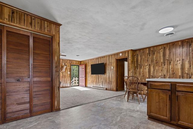 30446 Cypress Bridge RD, Newsoms, VA 23874