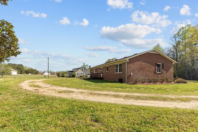 30446 Cypress Bridge RD, Newsoms, VA 23874