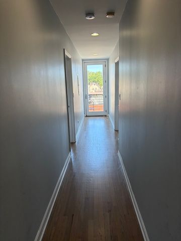 1610 W Grand Avenue 3A, Chicago, IL 60622