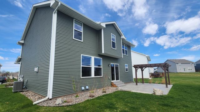 14322 Berkshire Lane N, Dayton, MN 55327