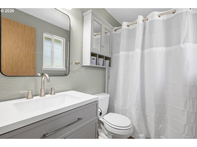 2317 WREN Dr, Longview, WA 98632