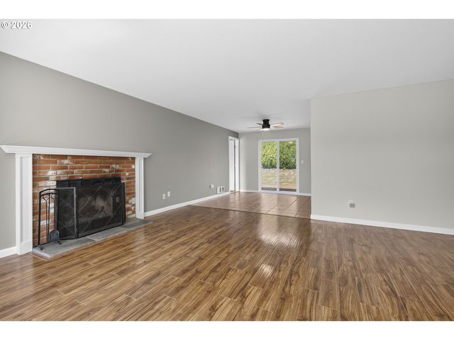 2317 WREN Dr, Longview, WA 98632