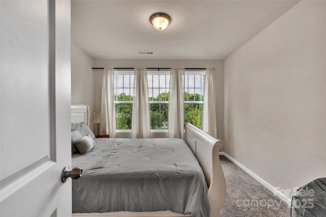 231 Hoskins Avenue Drive, Charlotte, NC 28208