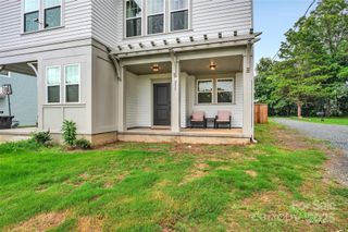 231 Hoskins Avenue Drive, Charlotte, NC 28208