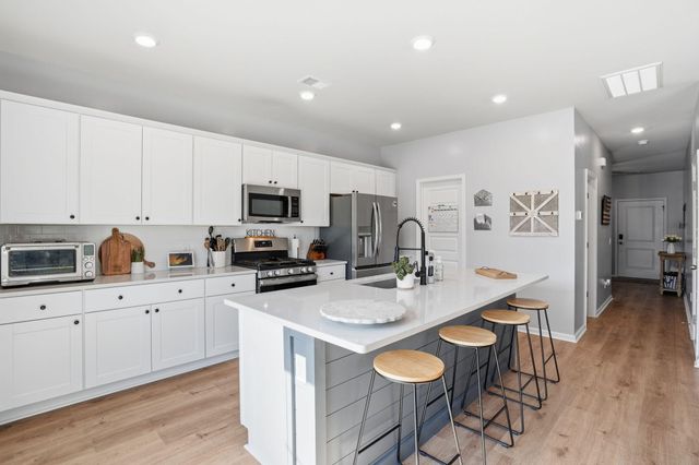 221 Wood Sage Run, Summerville, SC 29485